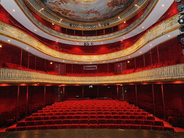 THÉÂTRE DE LA MADELEINE