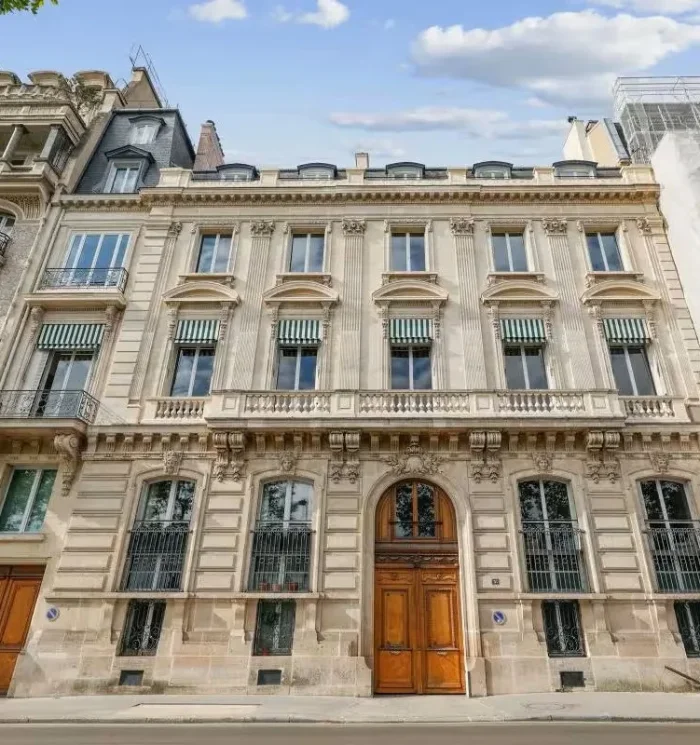 31 quai Anatole France , 75007 Paris